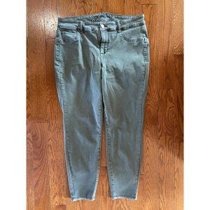 Maurice's Army Green Jeggings Size 16W Short